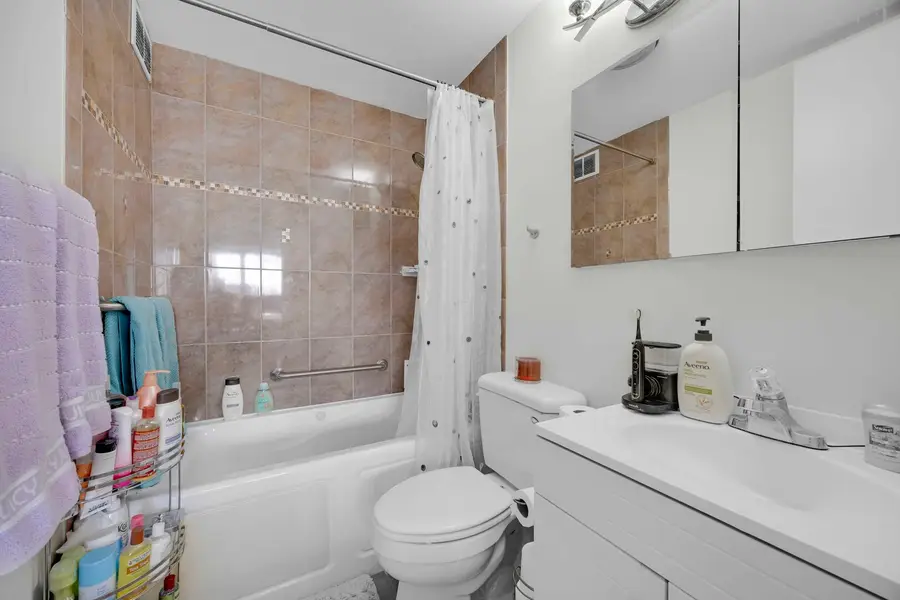 4800 S Chicago Beach Drive #2612S, Chicago, IL 60615 - Image #3