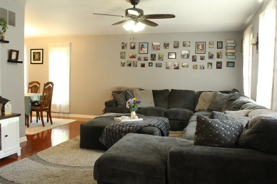 617 Melrose Lane, Beecher, IL 60401 - Image #2