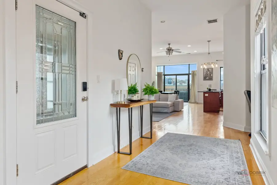 1226 W Huron Street #301, Chicago, IL 60642 - Image #3