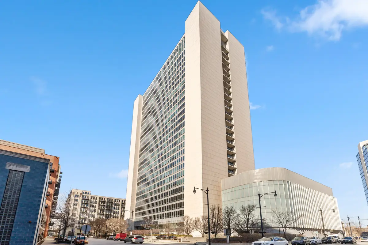 500 W Superior Street #1508, Chicago, IL 60654 - #1