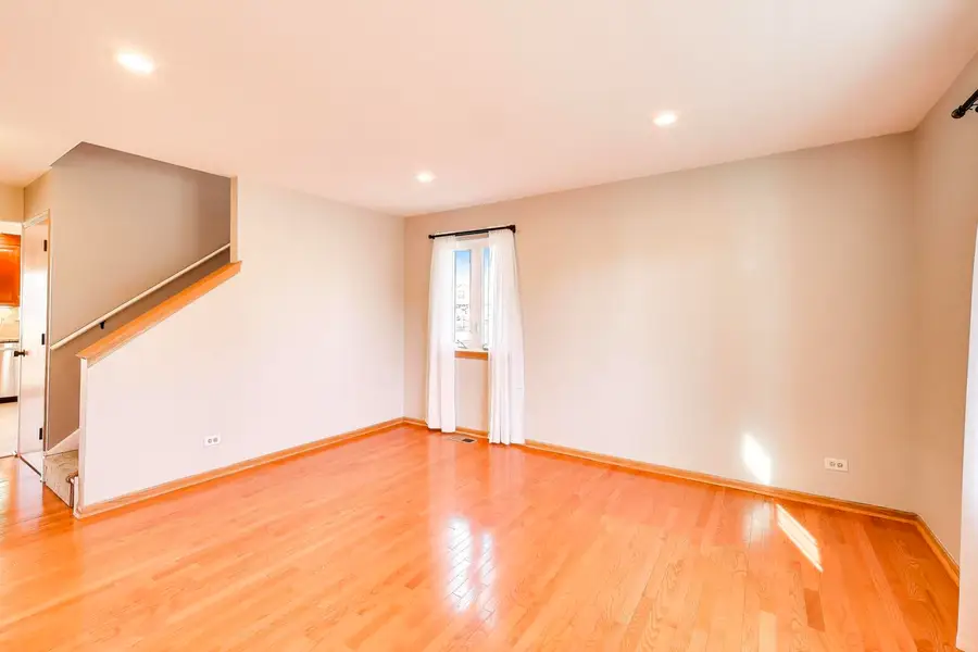 5335 Lansbury Circle, Lake In The Hills, IL 60156 - Image #3