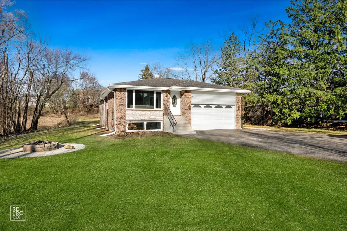 2072 Palatine Road, Inverness, IL 60067 - Image #1