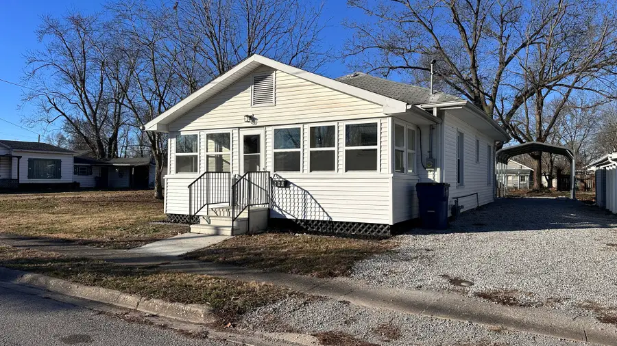 503 S Lincoln Street, West Frankfort, IL 62896 - Image #2