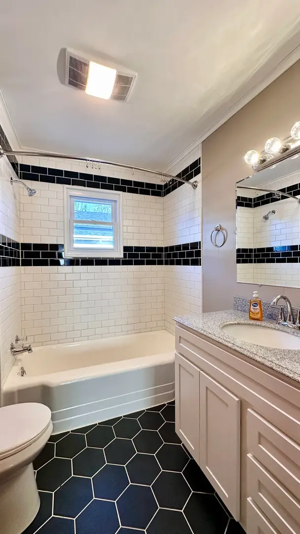 503 S Lincoln Street, West Frankfort, IL 62896 - Image #3