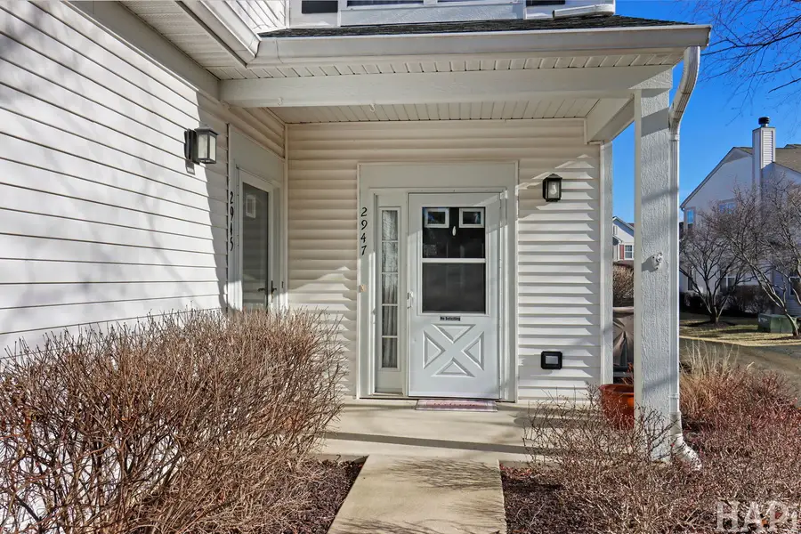 2947 Falling Waters Drive, Lindenhurst, IL 60046 - Image #2