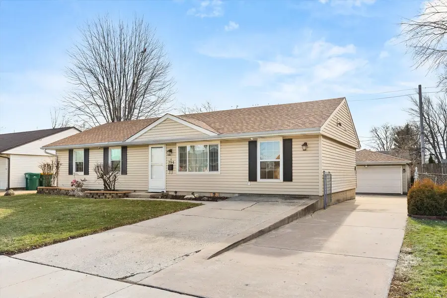 794 Farragut Avenue, Romeoville, IL 60446 - Image #2