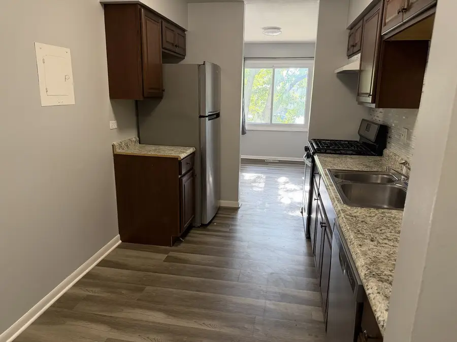 2920 Roberts Drive #5, Woodridge, IL 60517 - Image #2