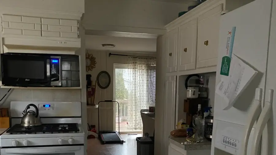 1643 Manchester Avenue, Westchester, IL 60154 - Image #3