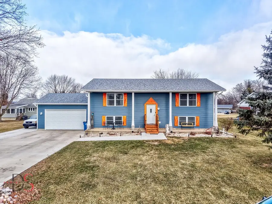 4 Maplewood Lane, Ottawa, IL 61350 - Image #2