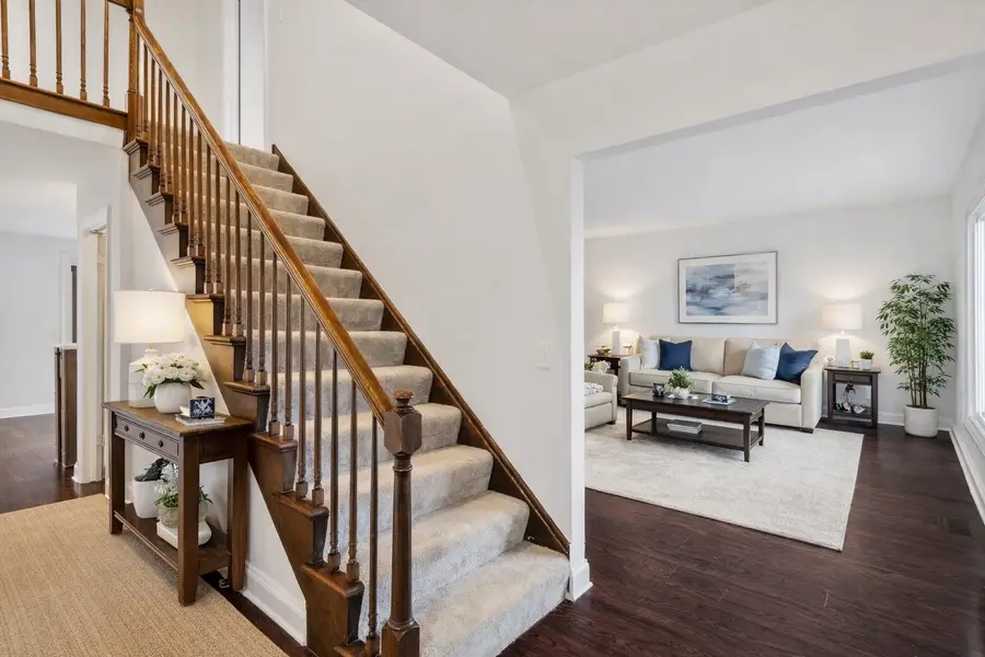 366 Ventura Club Drive, Roselle, IL 60172 - Image #3