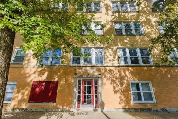 3222 W Berteau Avenue #2, Chicago, IL 60618