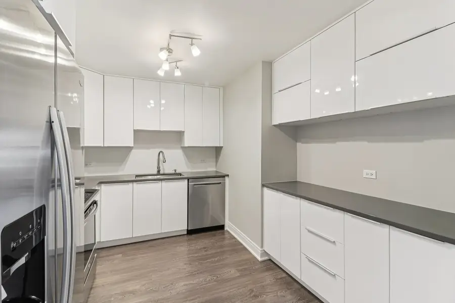 5450 Astor Lane #104, Rolling Meadows, IL 60008 - Image #3