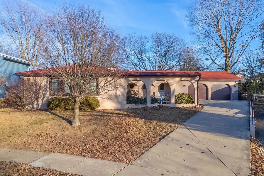 28 Chatsford Court, Bloomington, IL 61704 - Image #3