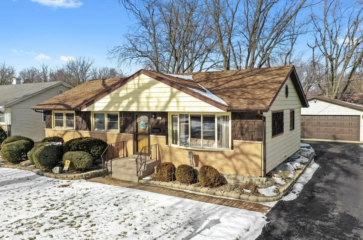 537 Craig Avenue, Crete, IL 60417 - #1