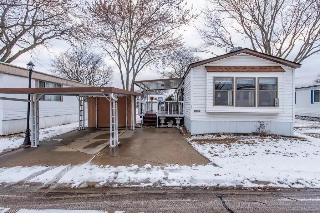 3268 Meadow Drive, Park City, IL 60085 - Image #1