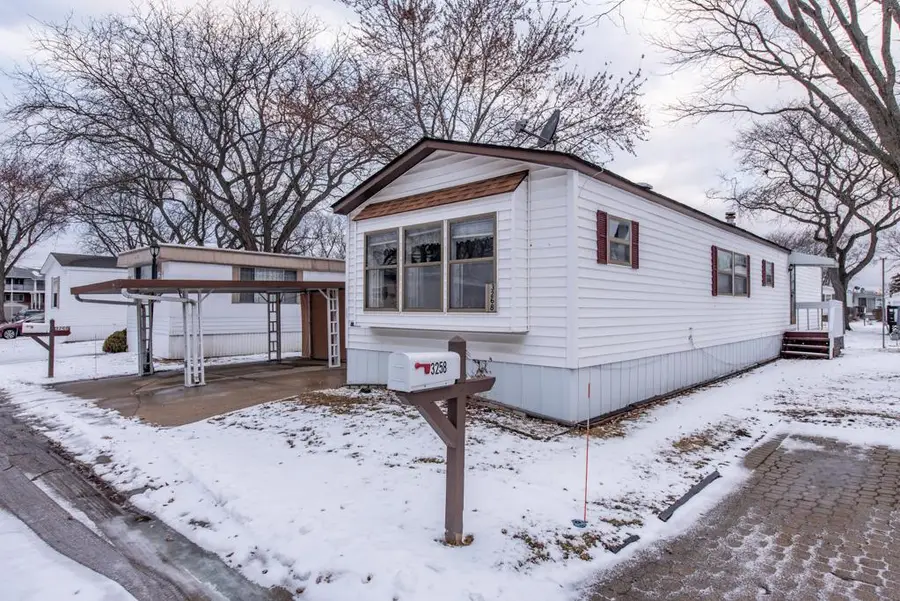 3268 Meadow Drive, Park City, IL 60085 - Image #3