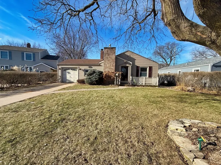 2406 Brittany Lane, Rock Island, IL 61201 - Image #2