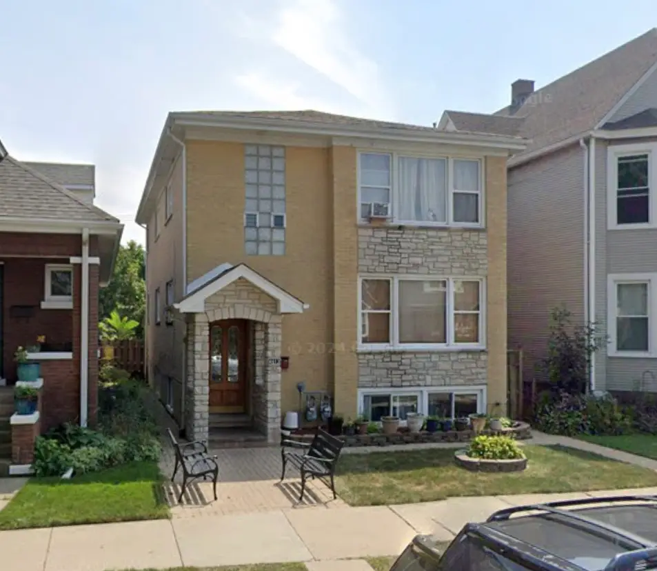 4913 W Warwick Avenue, Chicago, IL 60641 - Image #1