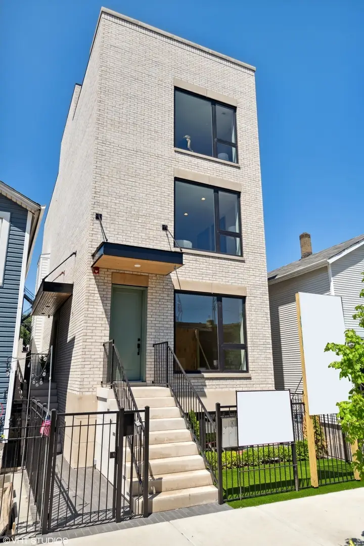 450 N Racine Avenue #1, Chicago, IL 60642 - Image #1