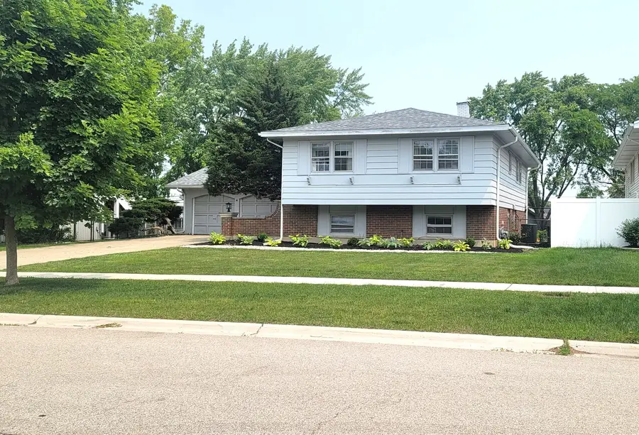 1360 Devonshire Lane, Hoffman Estates, IL 60169 - #2