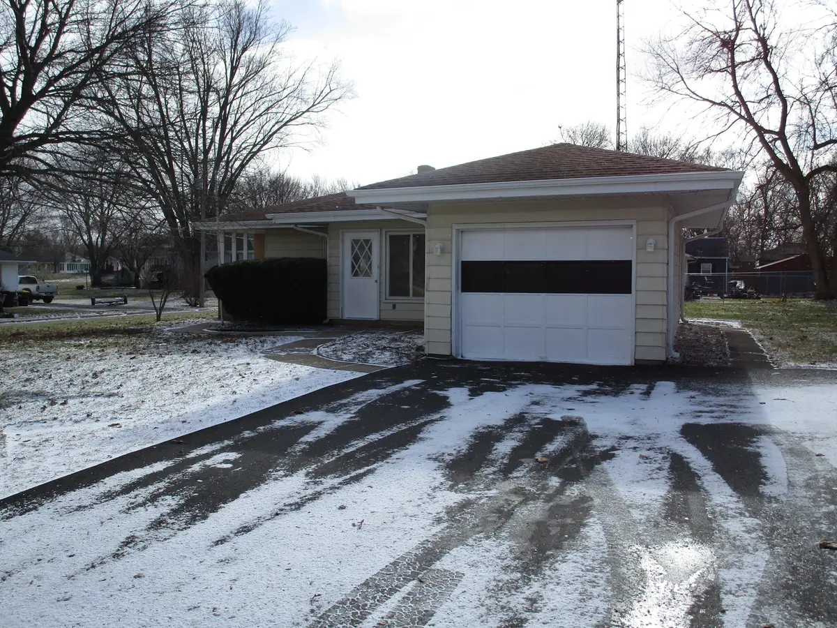 306 N Grant Street, Harvard, IL 60033 - Image #1