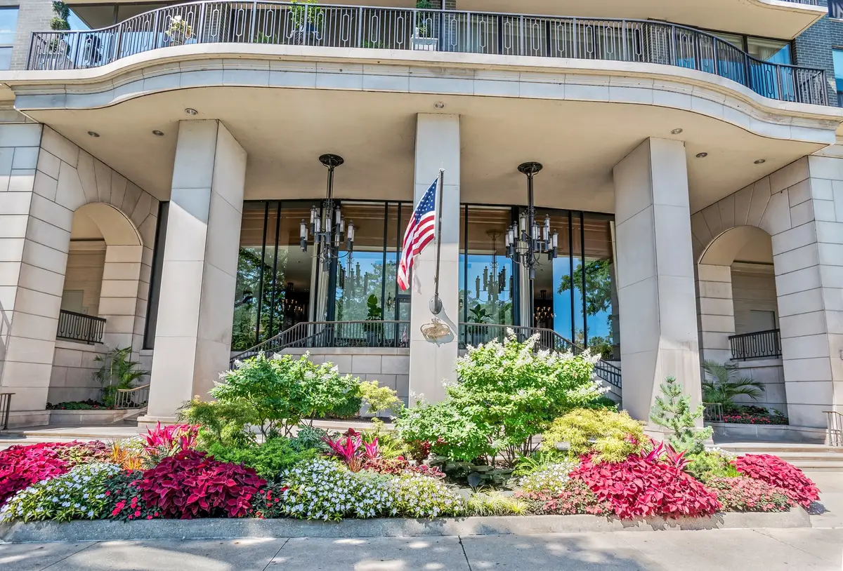 1040 N Lake Shore Drive #32D, Chicago, IL 60611 - Image #1