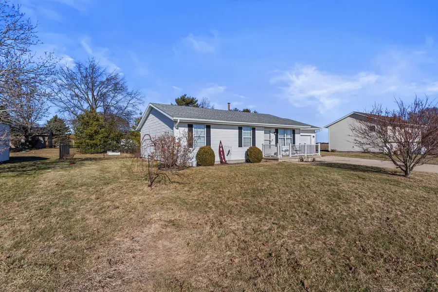610 E Roosevelt Road, Philo, IL 61864 - Image #2