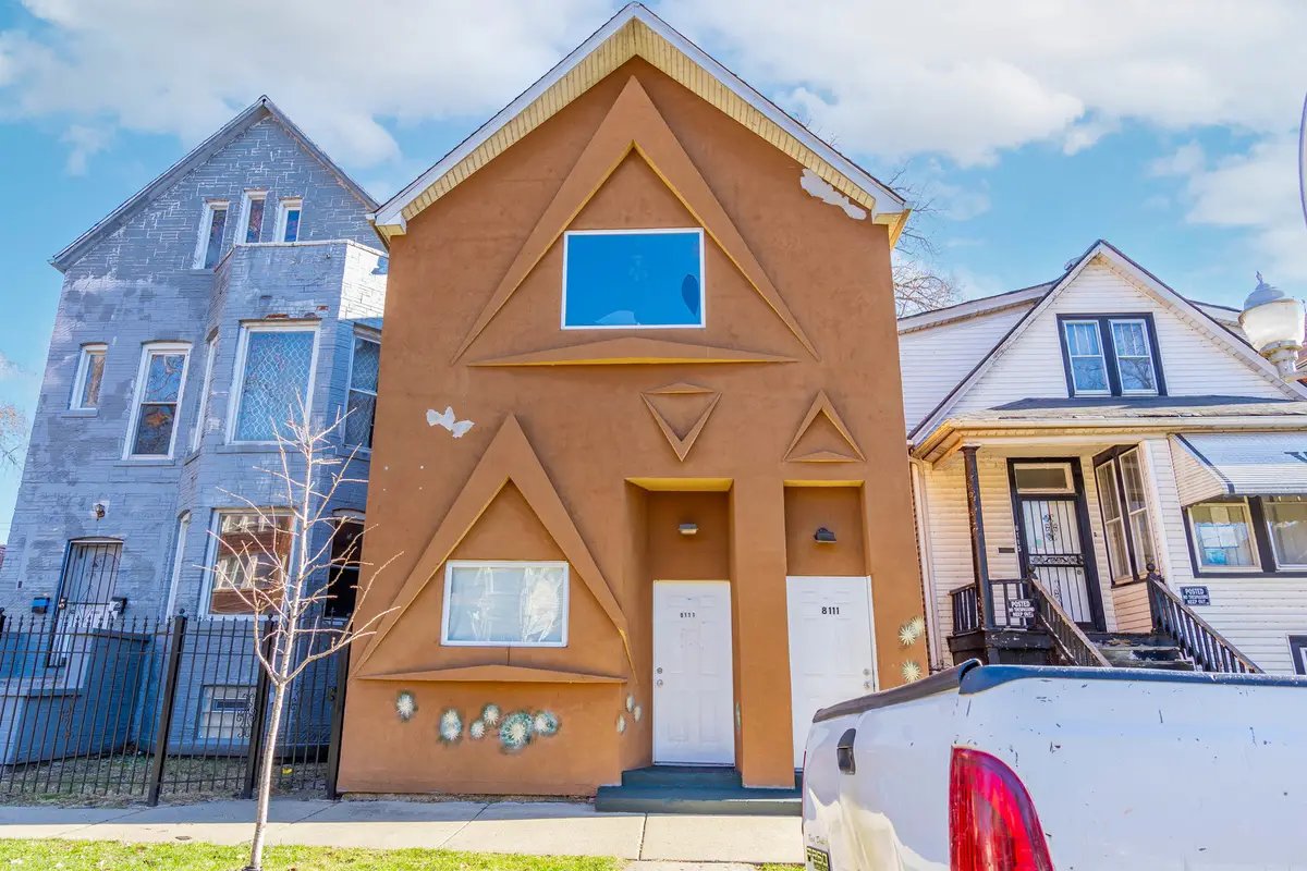 8111 S Muskegon Avenue, Chicago, IL 60617 - Image #1