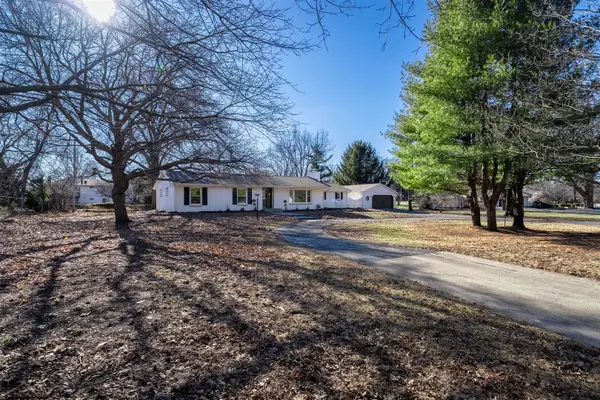 3009 E Oakland Avenue, Bloomington, IL 61704