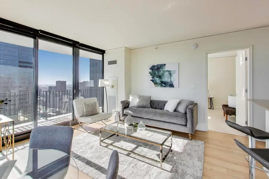 225 N Columbus Drive #5310, Chicago, IL 60601 - Image #2