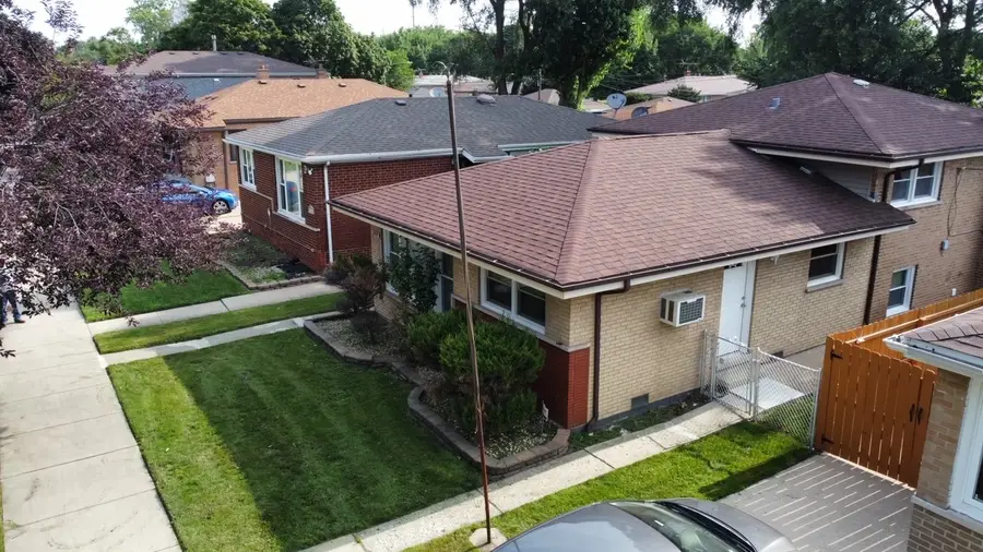 12919 S Escanaba Avenue, Chicago, IL 60633 - Image #2