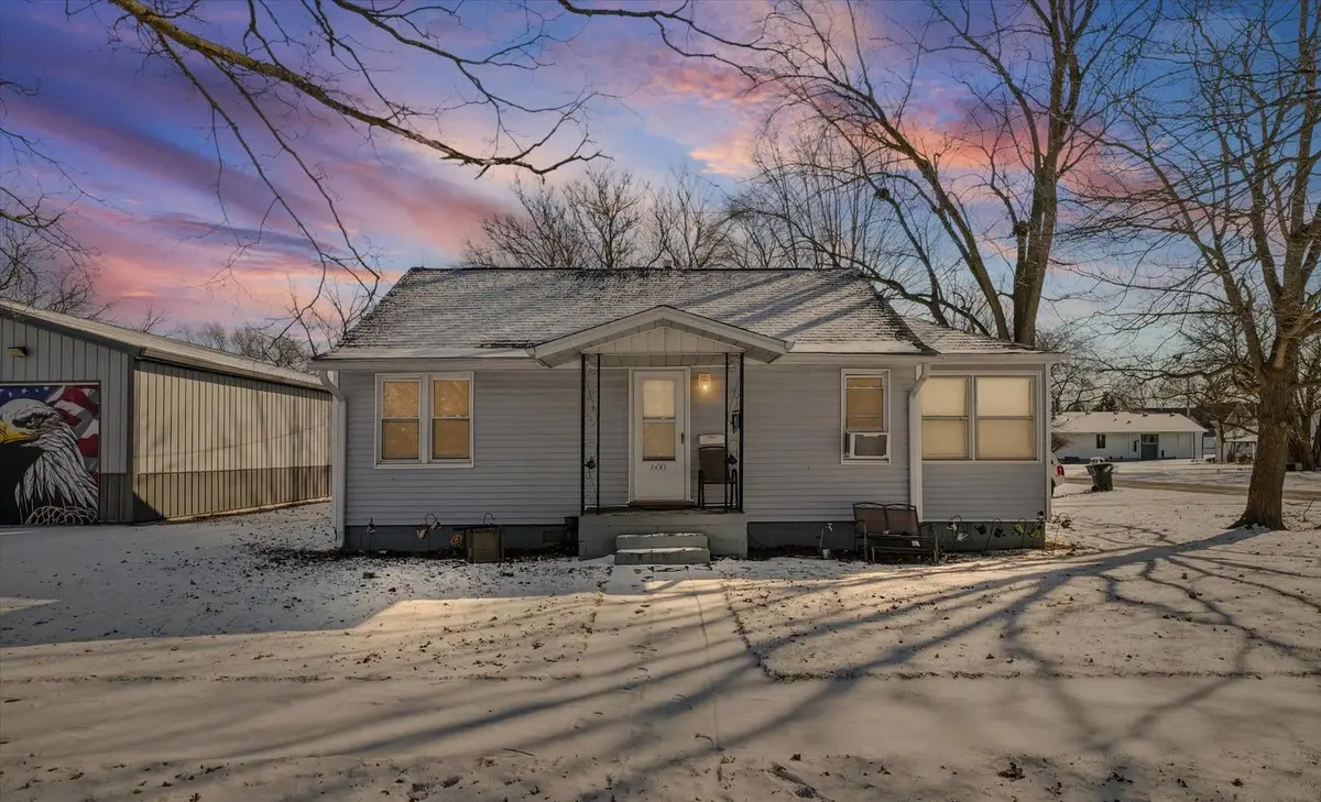 600 N Taft Street, Paxton, IL 60957 - Image #1