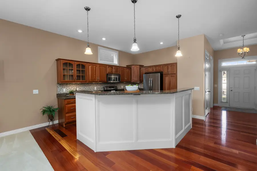 3179 Meridith Way, Bettendorf, IA 52722 - Image #3