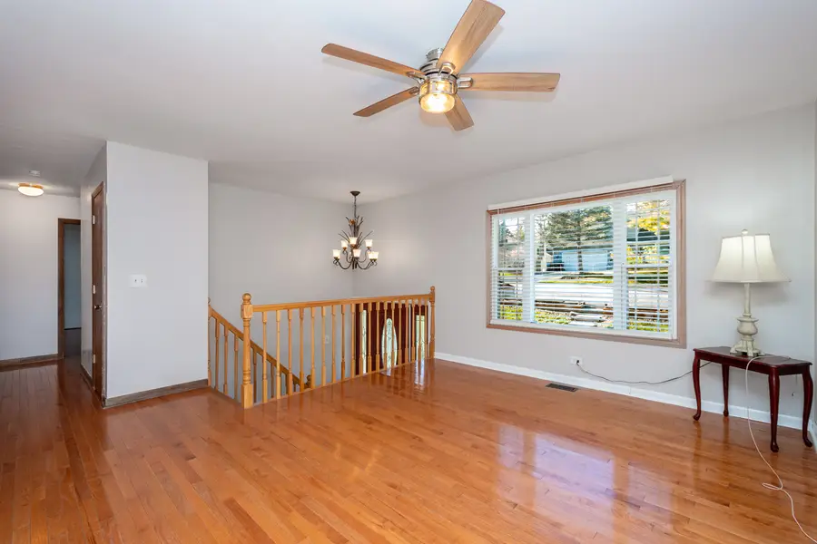 424 Woodland Avenue, Wauconda, IL 60084 - Image #3