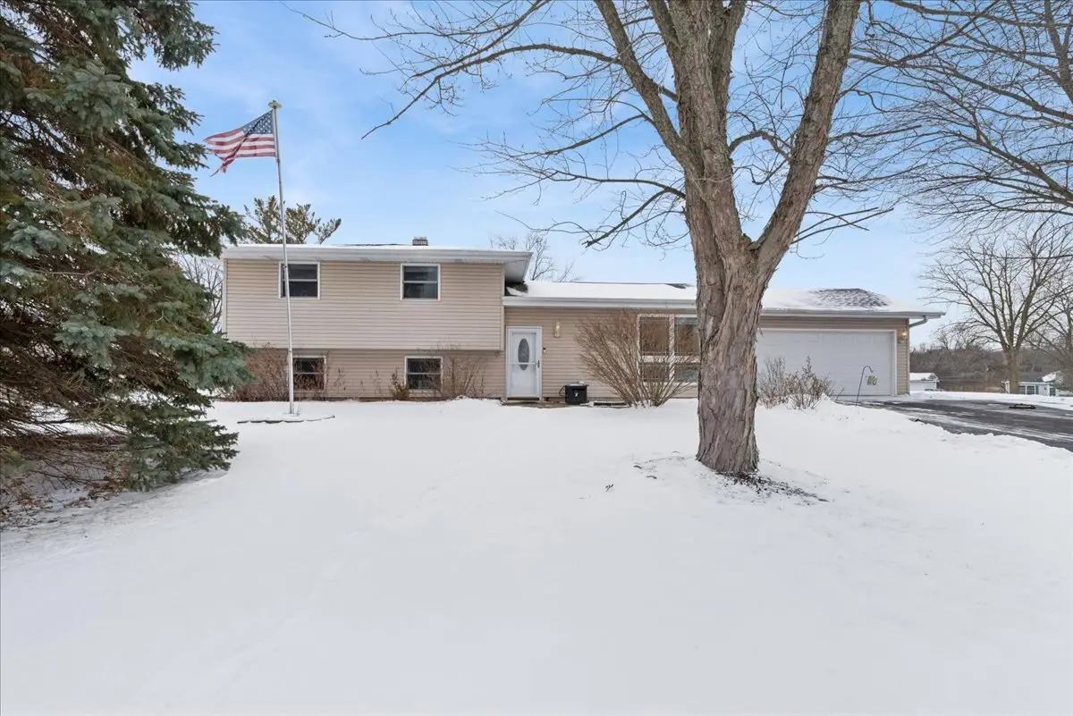 2309 Greenbriar Lane, Lindenhurst, IL 60046 - Image #1