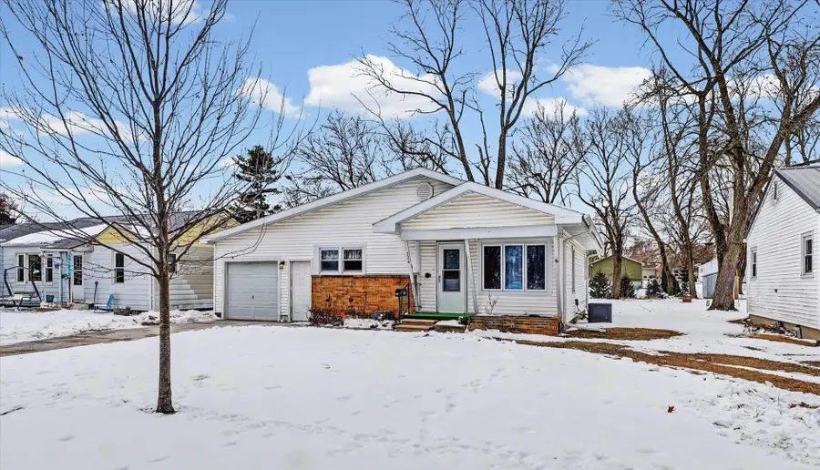 724 E Patton Street, Paxton, IL 60957 - #2