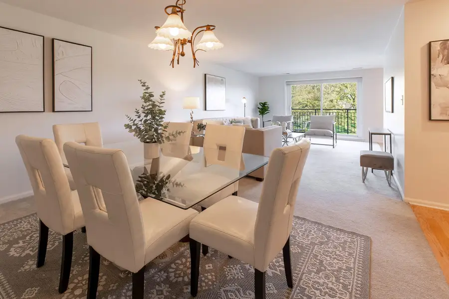 701 Lake Hinsdale Drive #306, Willowbrook, IL 60527 - Image #2