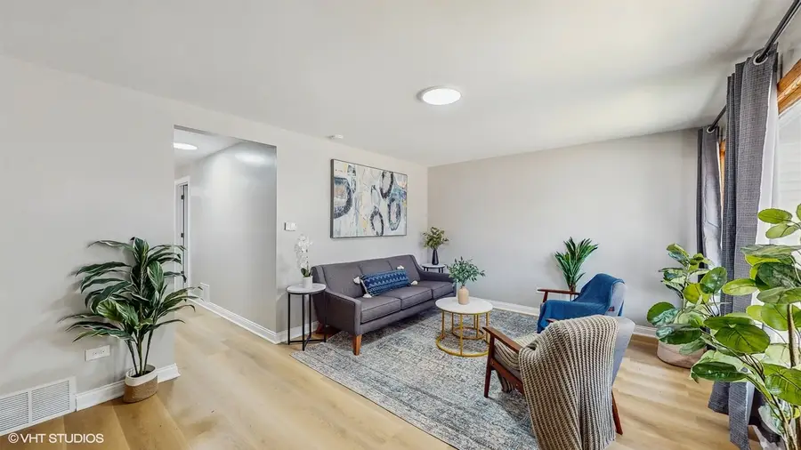 2701 S Hillock Avenue, Chicago, IL 60608 - #2