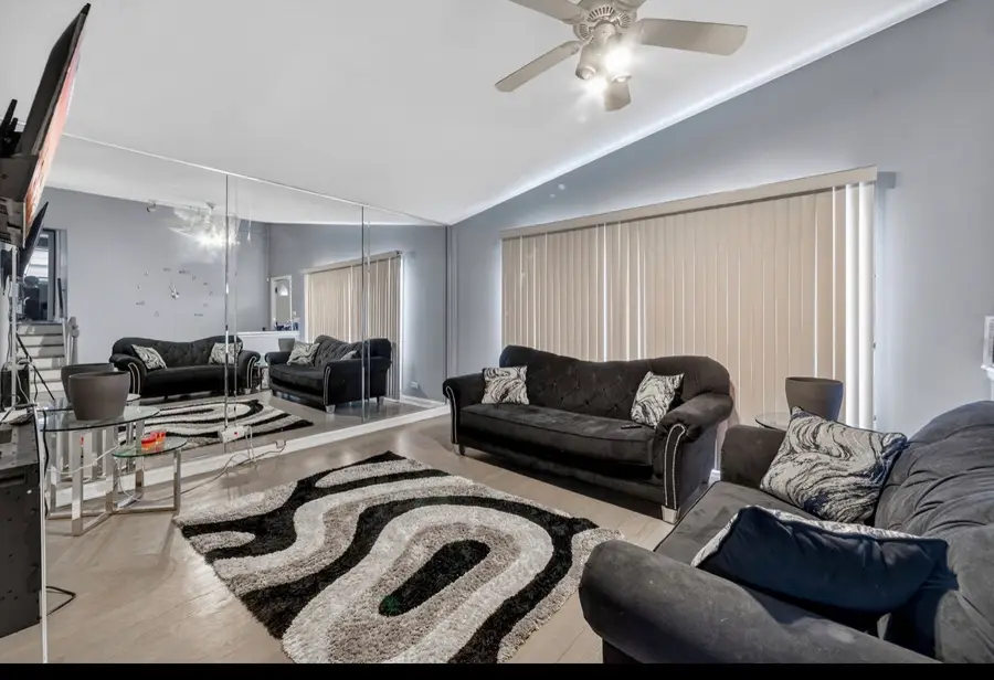 350 Carey Court, Chicago Heights, IL 60411 - Image #3