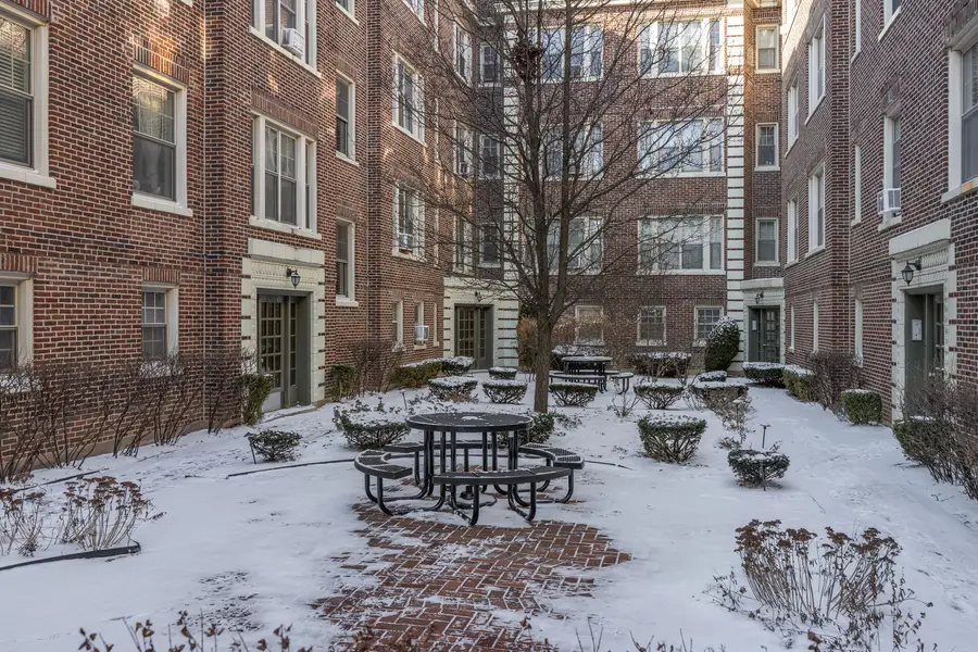 433 N Lombard Avenue #3, Oak Park, IL 60302 - Image #3