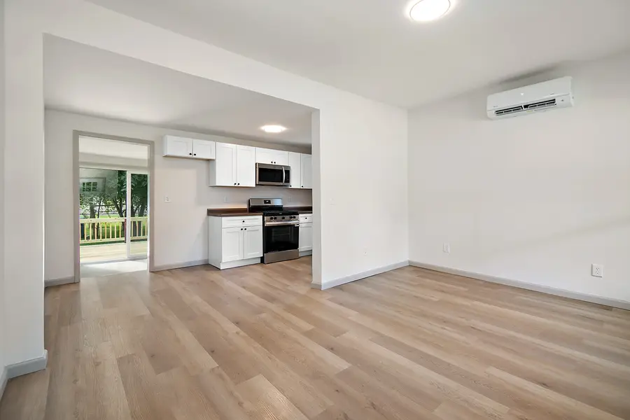 529 E 4th Street, Momence, IL 60954 - Image #3