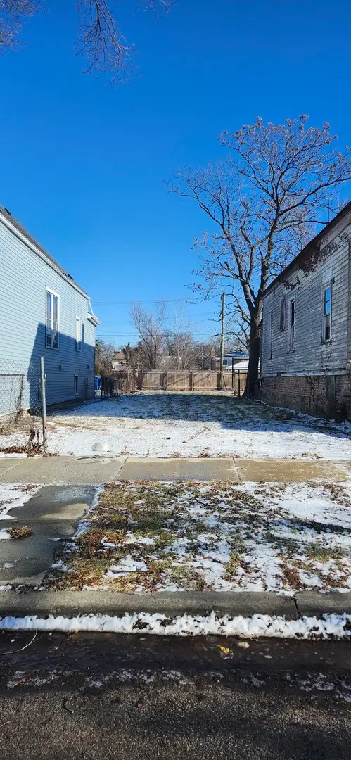 6945 S Bishop Avenue, Chicago, IL 60636