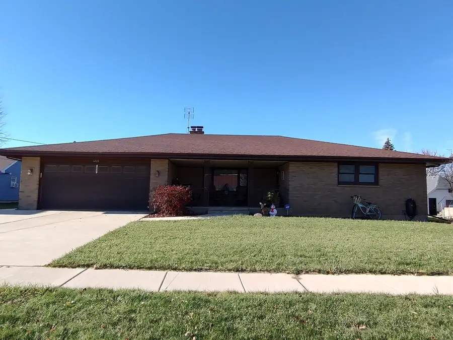 1221 Warren Avenue, Belvidere, IL 61008 - Image #2