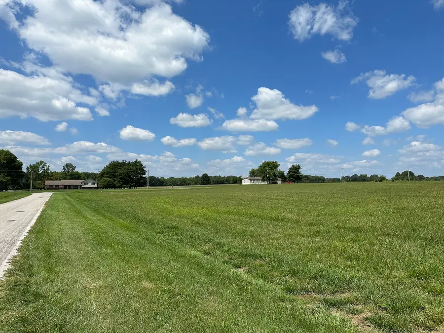 15316 E Holland Drive, Mount Vernon, IL 62864 - Image #2