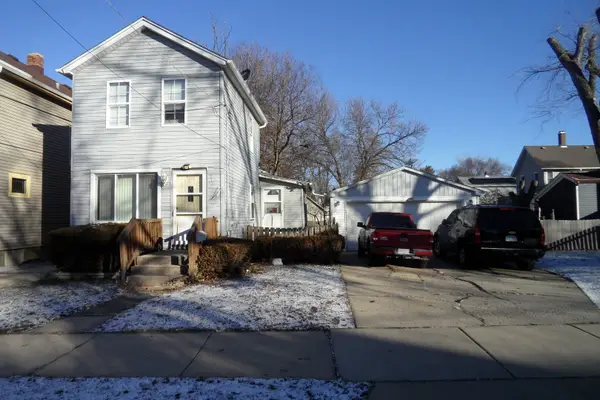 572 Fourth Avenue, Aurora, IL 60505