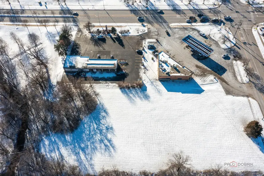 450 Lily Cache Lane, Bolingbrook, IL 60440 - Image #2