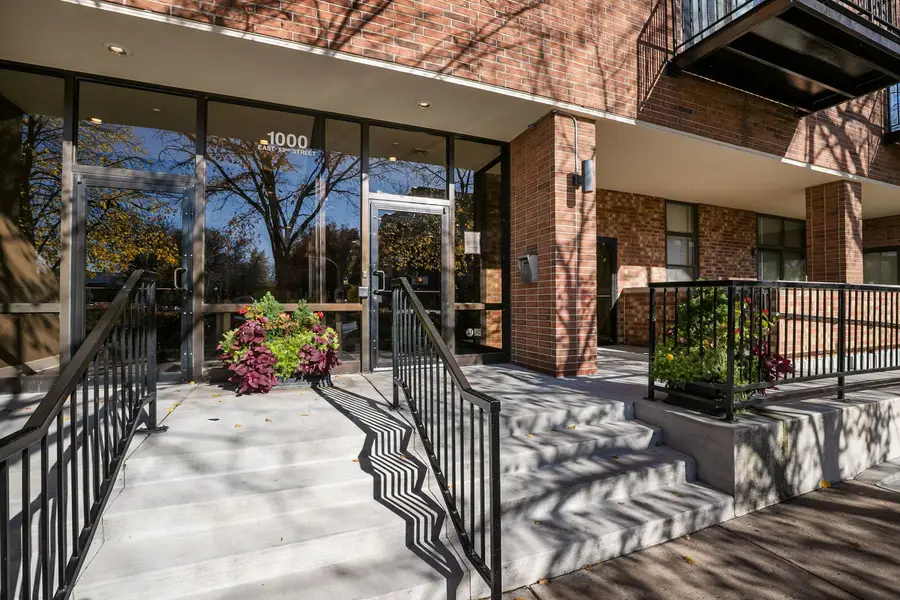 1000 E 53rd Street #219, Chicago, IL 60615 - #2