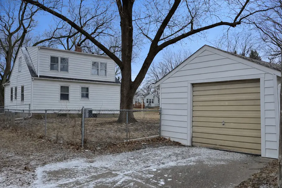 2102 W 18th Street, Davenport, IA 52084 - Image #2