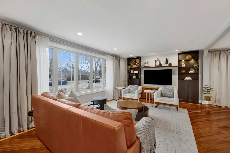 8612 Lawndale Avenue, Skokie, IL 60076 - Image #3