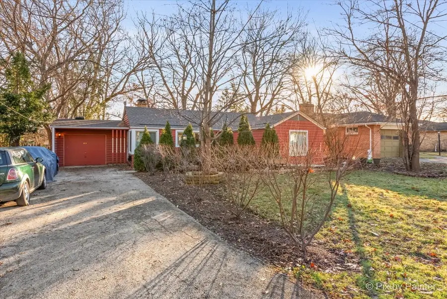 833 Forest Avenue, Elgin, IL 60120 - Image #2